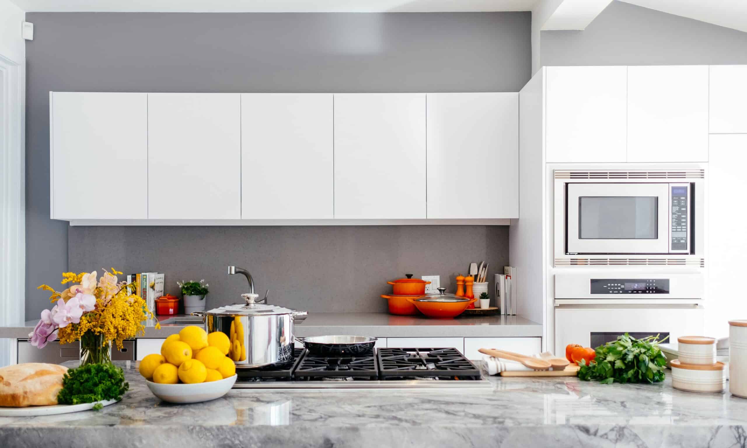 Why Are Colorado Homeowners Ditching All-White Kitchens in 2026?
