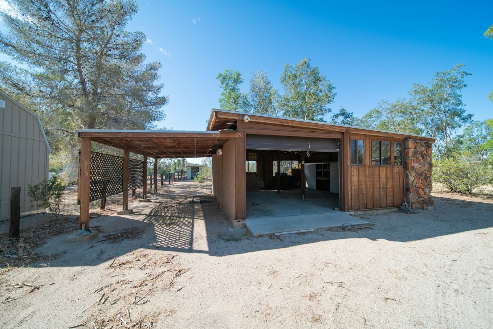 Detached garage and workshop outbuilding on a residential property